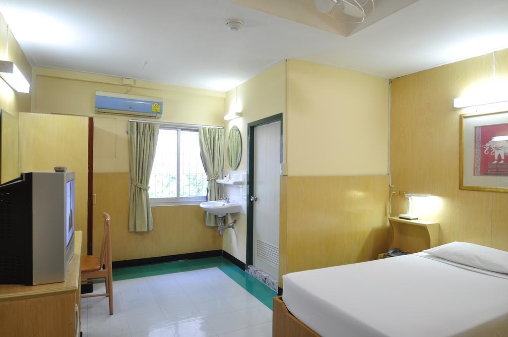 Swan Hotel Бангкок Экстерьер фото