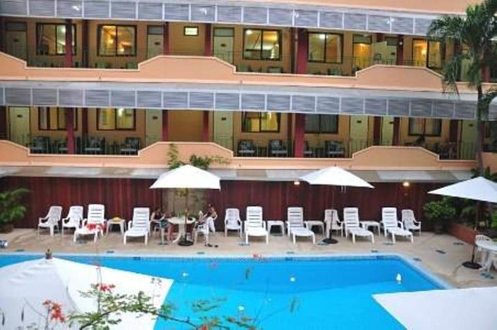 Swan Hotel Бангкок Экстерьер фото