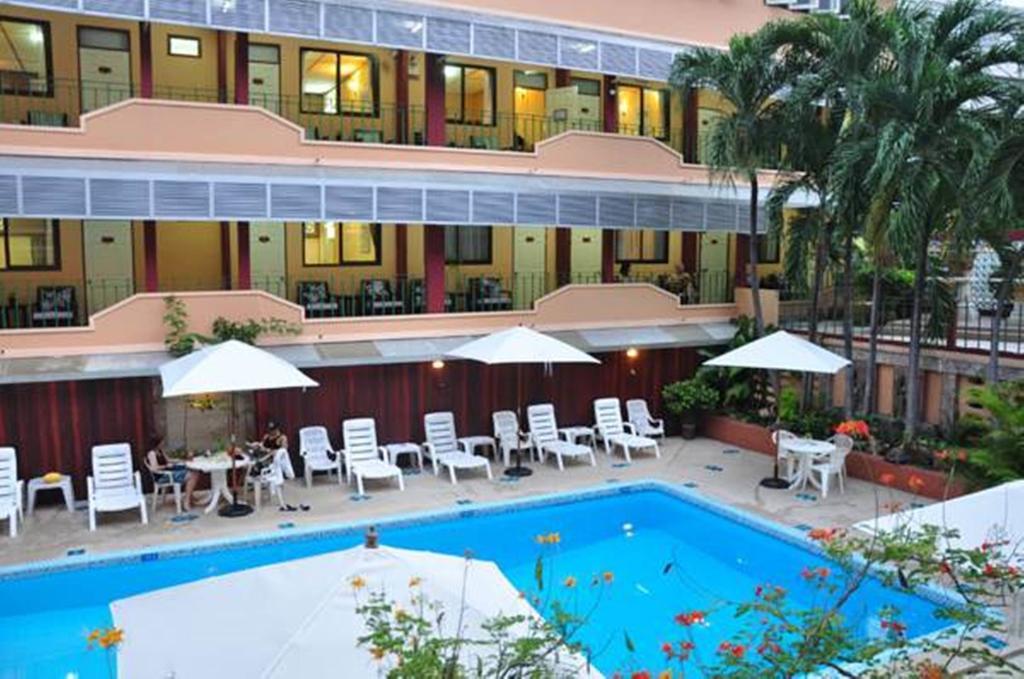 Swan Hotel Бангкок Экстерьер фото