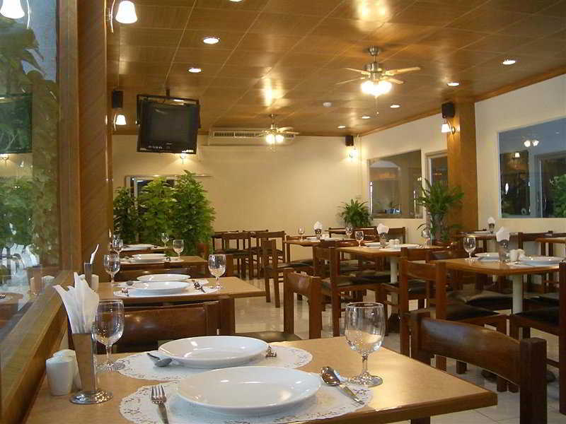 Swan Hotel Бангкок Экстерьер фото
