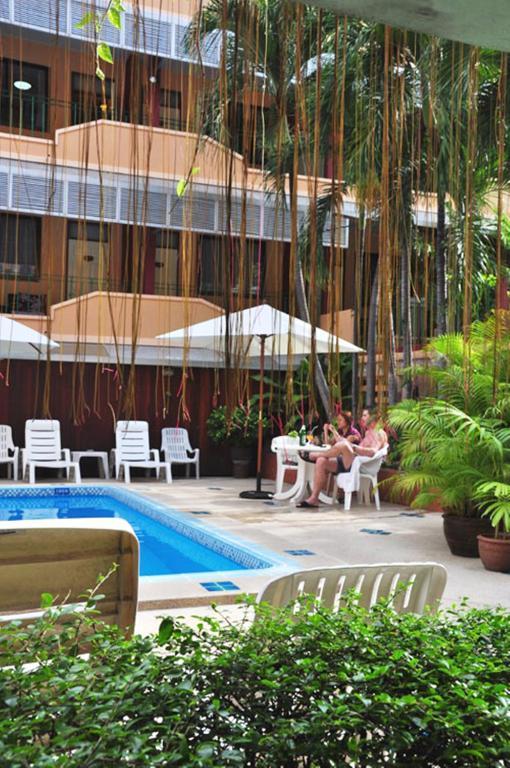 Swan Hotel Бангкок Экстерьер фото